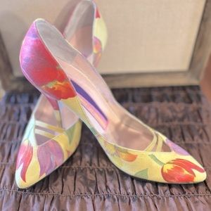 Vtg 80s’ Susan Bennis/Warren Edwards Custom Italian Floral Print Stilettos 👠 💄